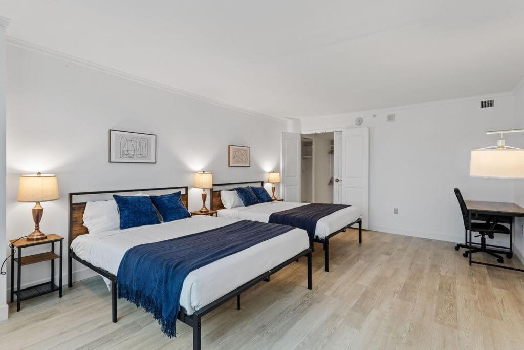2br 3ba On The Boardwalk Cozysuites