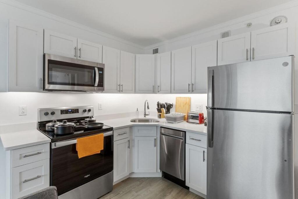 2br 3ba On The Boardwalk Cozysuites * Atlantic City