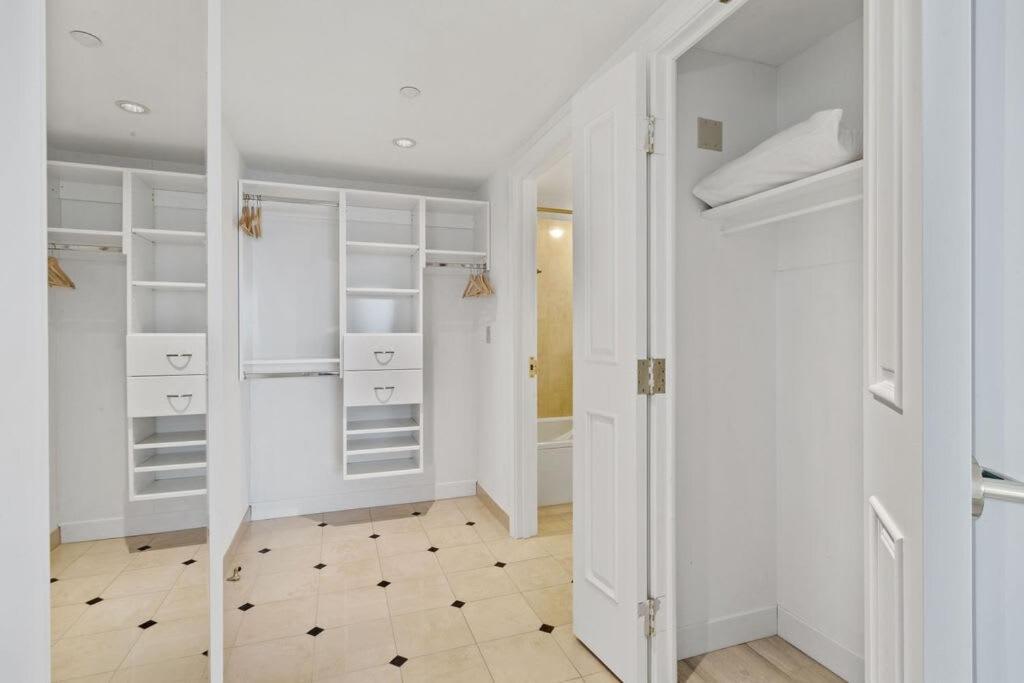 2br 3ba On The Boardwalk Cozysuites Apartment Atlantic City