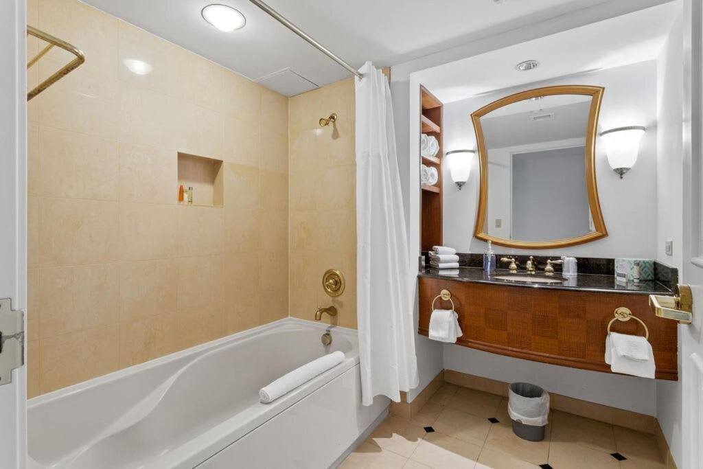 2br 3ba On The Boardwalk Cozysuites