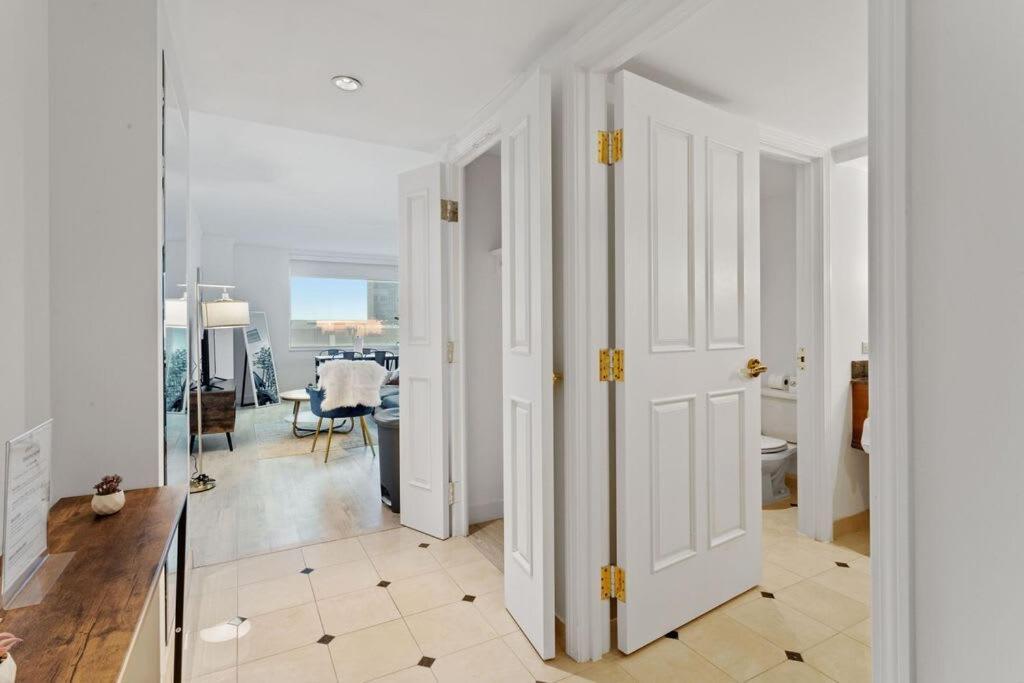 2br 3ba On The Boardwalk Cozysuites *